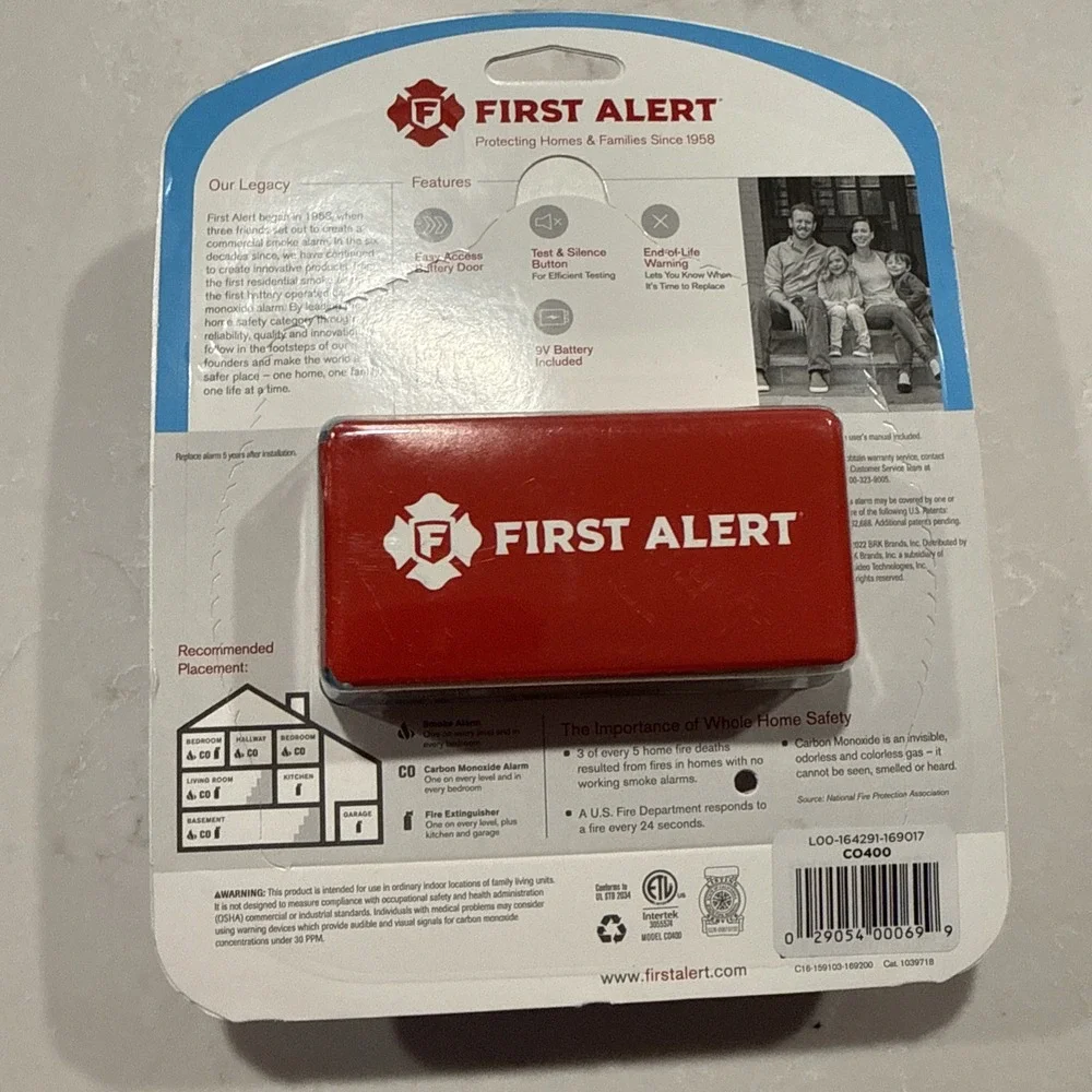 First Alert CO400 Carbon Monoxide (CO) Detector, Battery Operated Alarm, 1-Pack